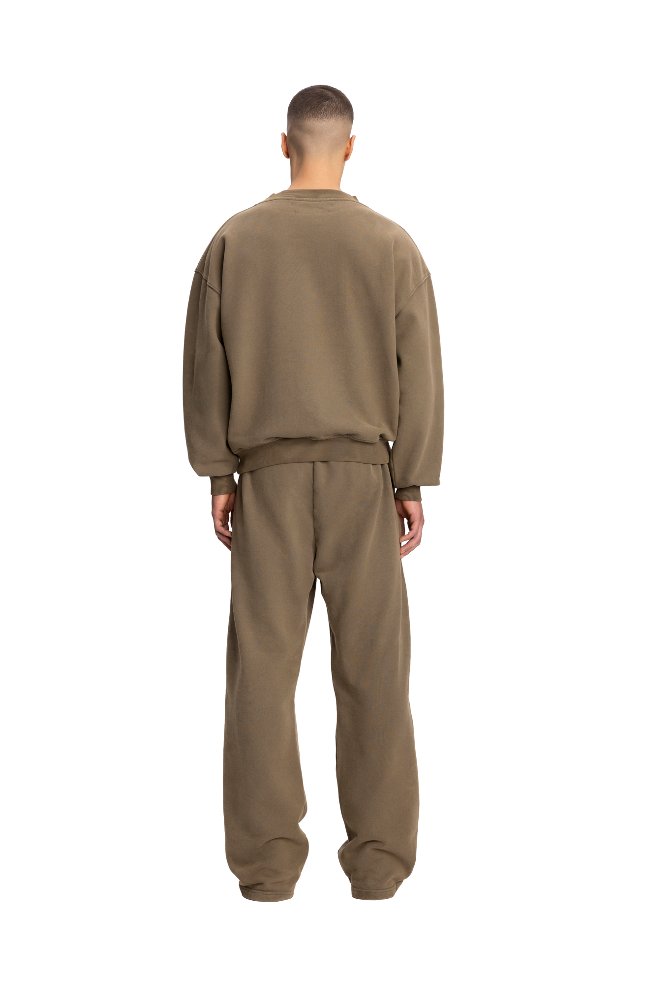 CORE SWEATER TEA LEAF