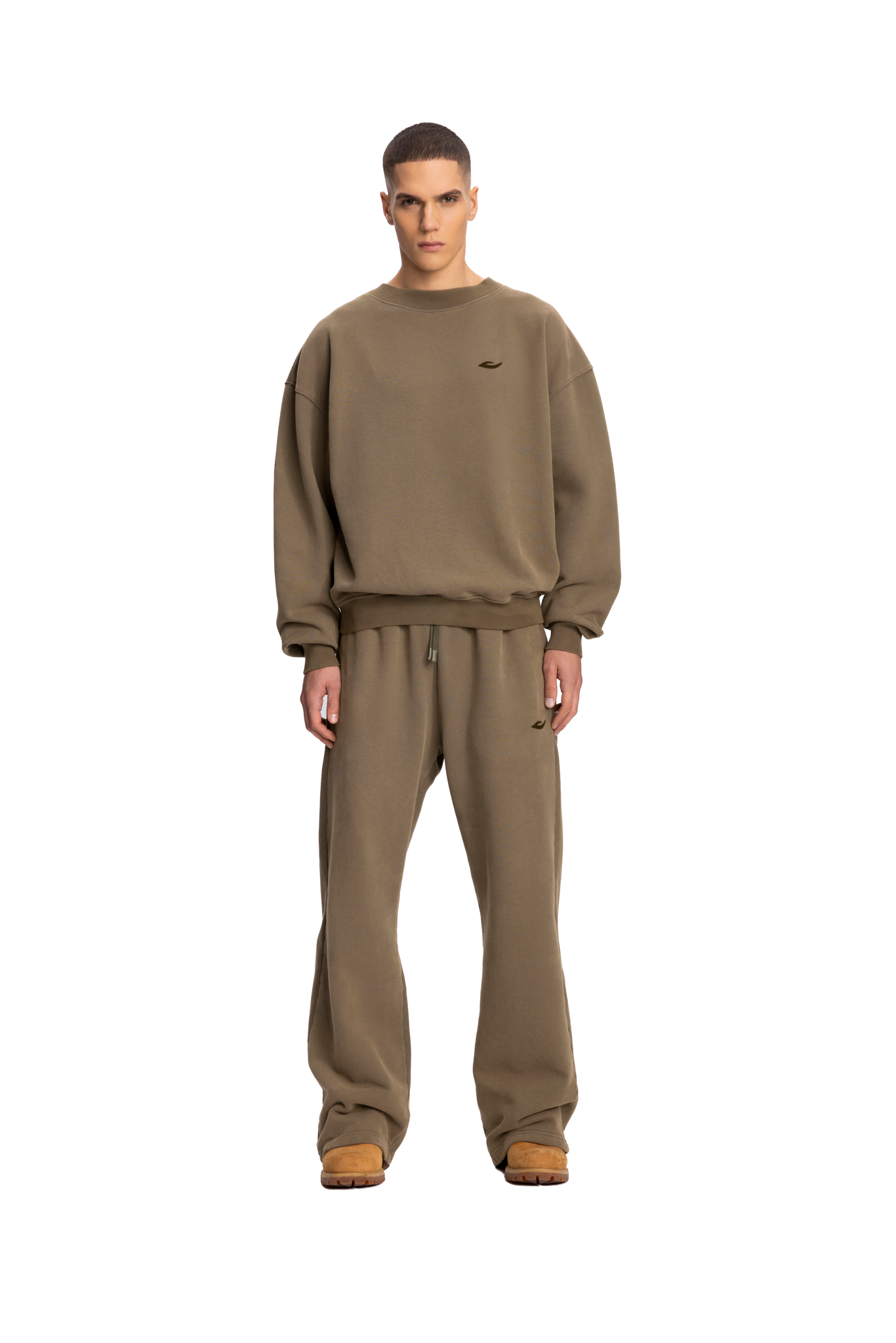 CORE SWEATER TEA LEAF