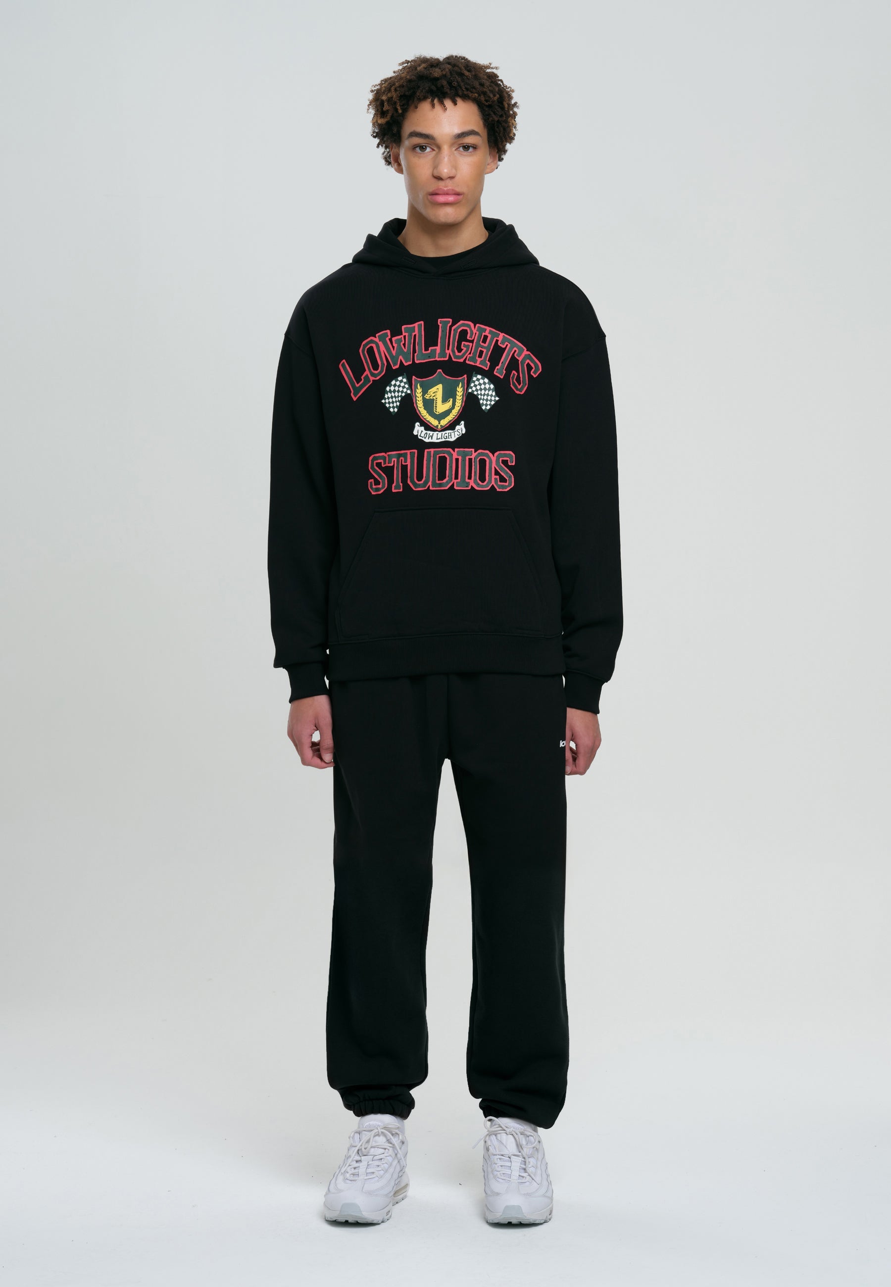 BLAZON HOODIE BLACK